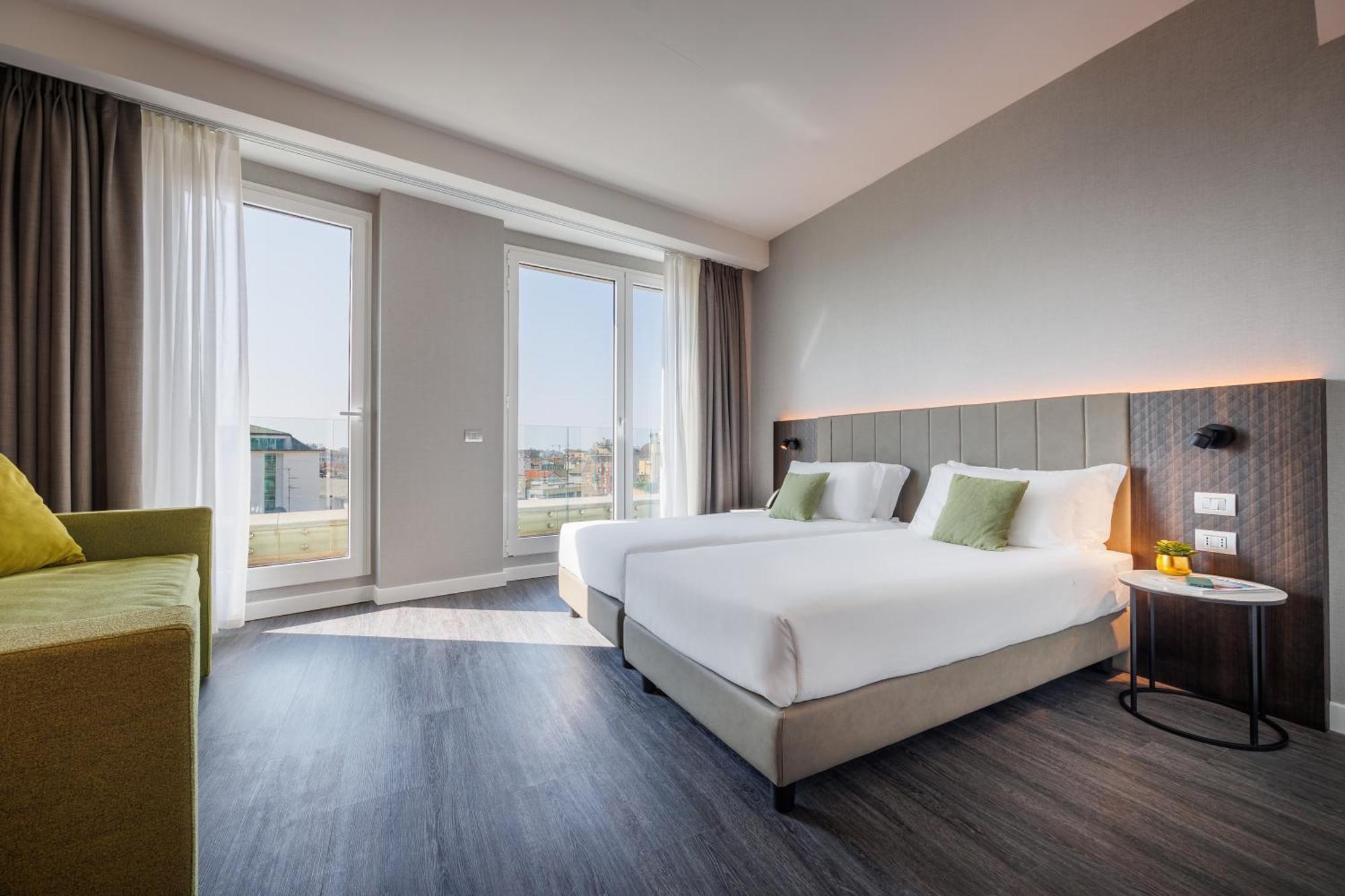 Ih Hotels Milano Centrale Exteriör bild