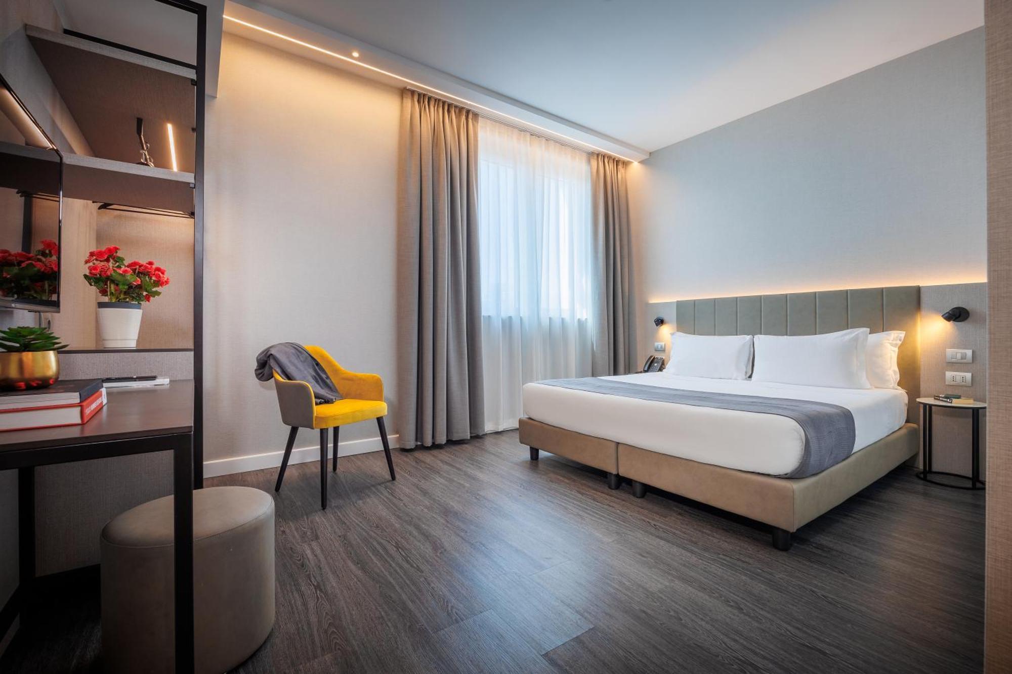 Ih Hotels Milano Centrale Exteriör bild