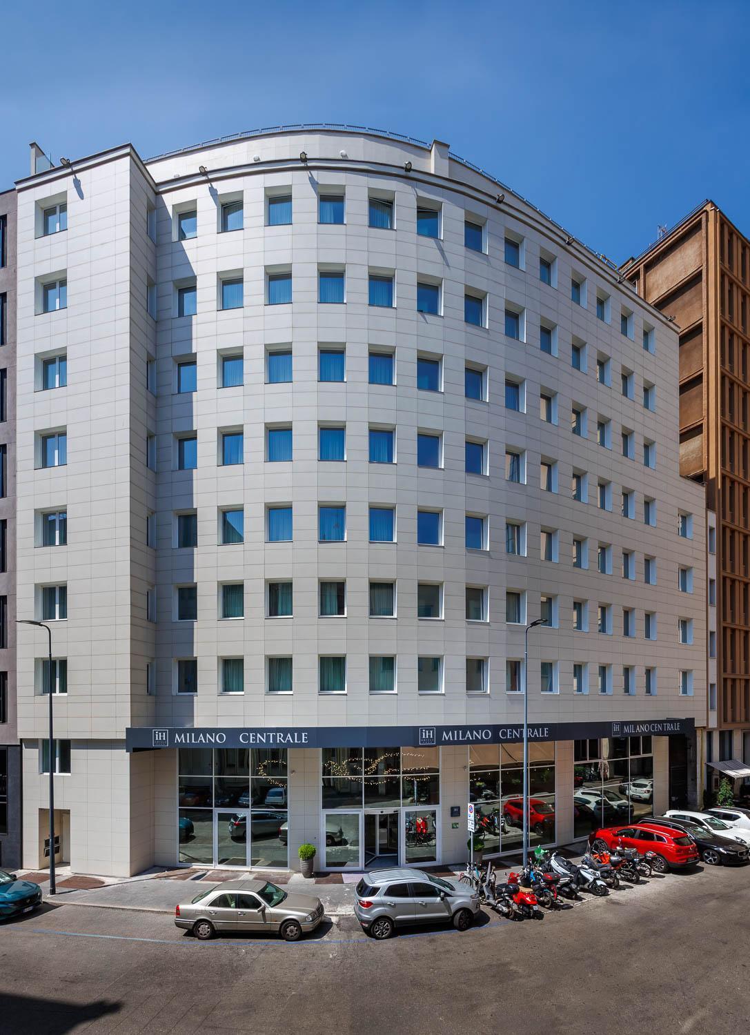 Ih Hotels Milano Centrale Exteriör bild